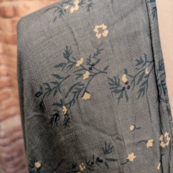 Quagga Open Sheer Floral Cardigan Size One Size - Picture 3 of 7